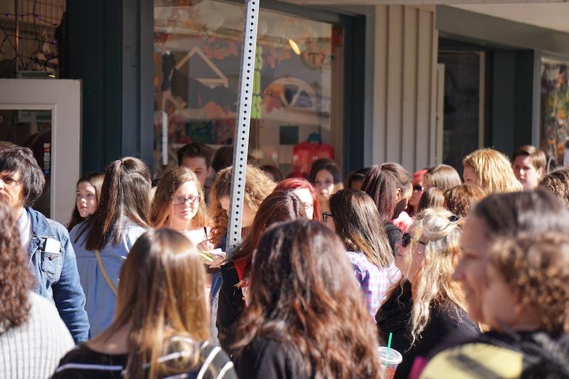 Fans gathered around Anderson’s Bookshop, half an hour before the event was set to begin.