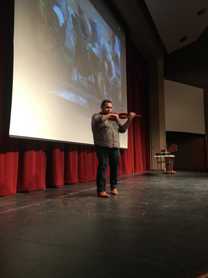 Violinist Vijay Gupta shares experiences, performs for Central music students