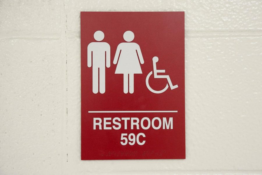 %E2%80%9CWe+try+to+make+all+students+feel+safe%2C+comfortable+and+supported+here+at+Central%2C%E2%80%9D+dean+Roger+Strausberger+said.+%E2%80%9CIt+doesn%E2%80%99t+matter+what+pronoun+you+prefer+or+what+gender+you+identify+with%2C+all+students+should+feel+safe.%E2%80%9D