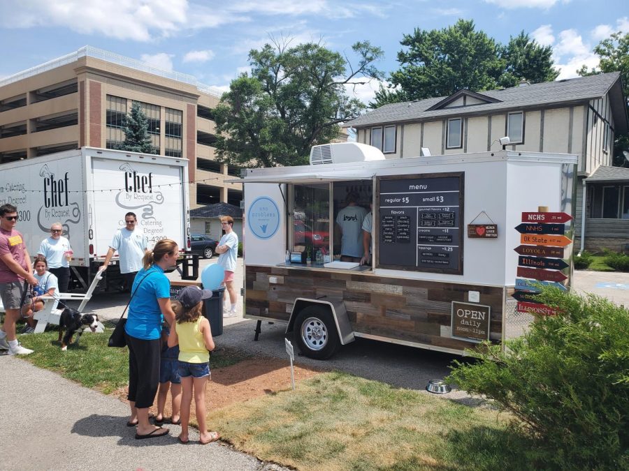 Sno+Problems+serves+its+first+customers+on+Thursday+at+the+northeast+corner+of+Aurora+Avenue+and+Webster+Street.+The+frozen+treat+stand+will+remain+open+this+summer+from+noon+to+11+p.m.+daily.