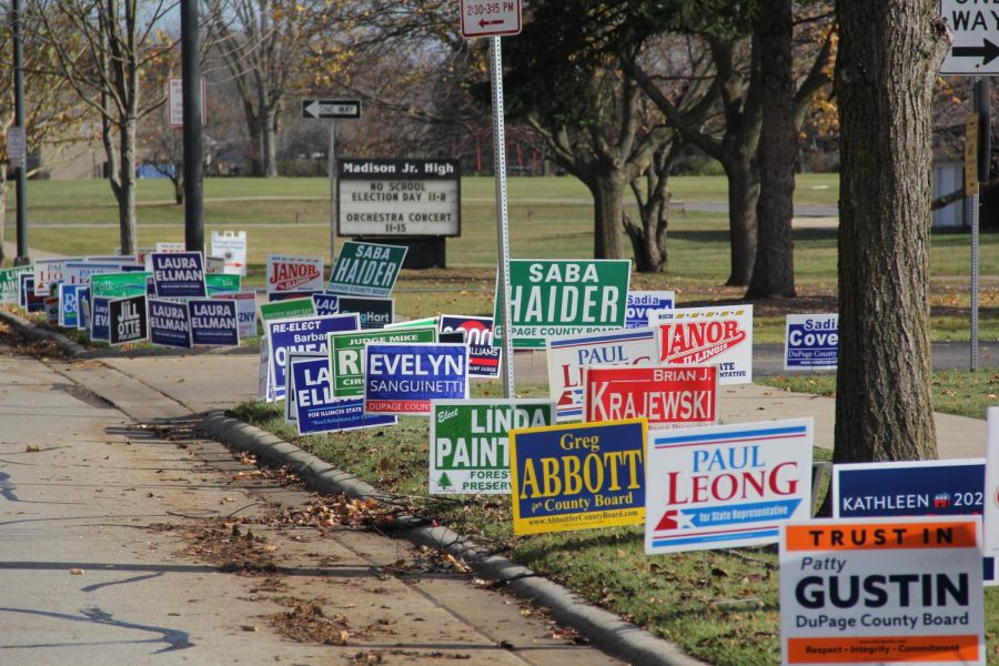 Registered+voters+could+cast+their+ballots+at+Madison+Junior+High+School+for+the+midterm+election+on+Nov.+8.+All+Illinois+schools+were+closed+as+Election+Day+is+now+a+state+holiday+following+the+passage+of+a+state+bill+in+2020.+