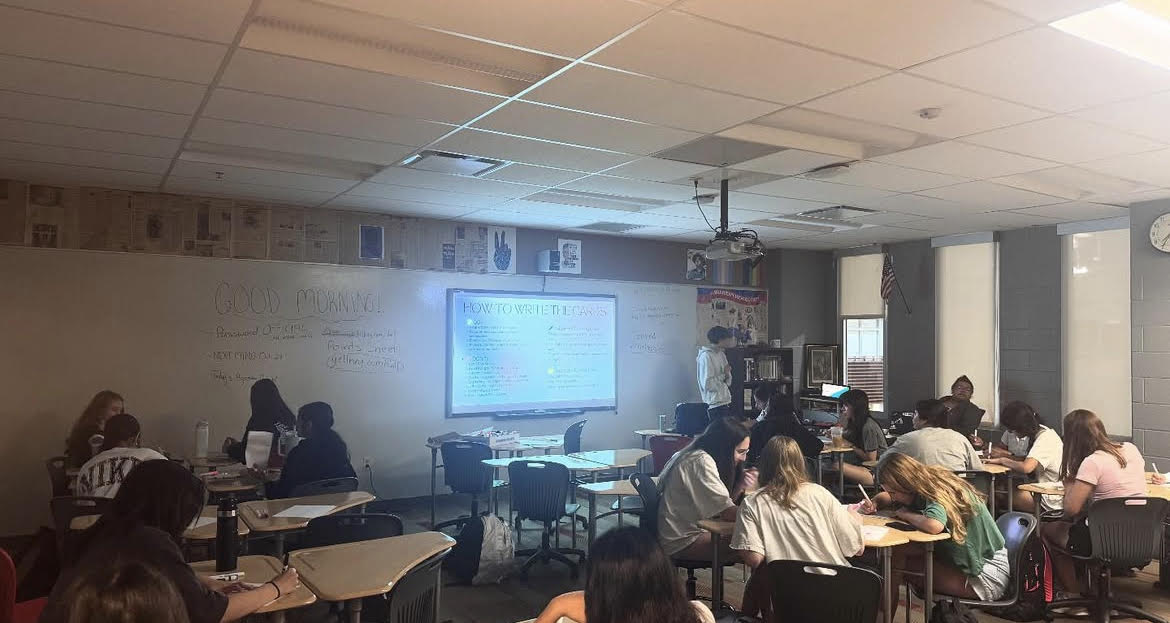 Helping Hunger, a service club aimed at fighting food insecurity, held its second club meeting on Monday, Sept. 29th at 7:15 AM in Room 227. The meeting focused on making encouraging cards for homeless individuals and families in the  area. 